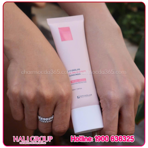 Kem Chống Nắng Nâng Tone KyungLab UV Pink Radiance Sunscreen tông hồng review